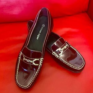 ETIENNE AIGNER PATENT LOAFERS SIZE 7